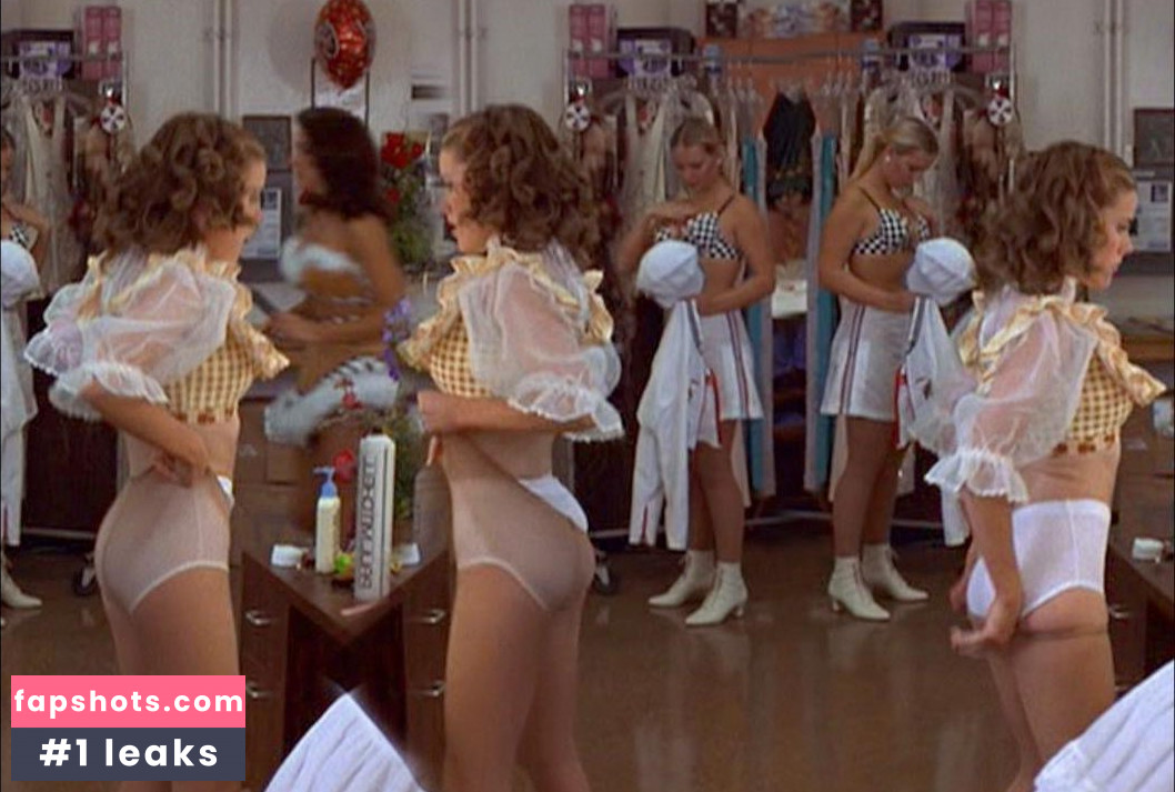 Kathleen Robertson gallery photo #116