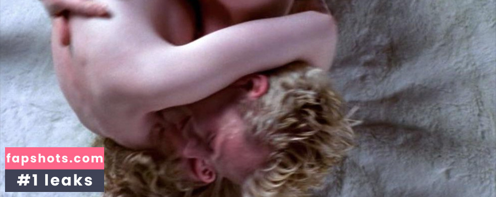 Kathleen Robertson Nude Leaks OnlyFans Photos #81 - LeakJerk