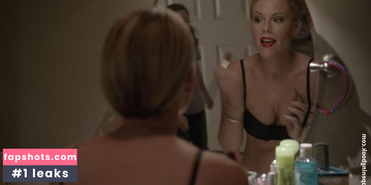 Kathleen Robertson Nude Leaks OnlyFans Photos #94 - LeakJerk