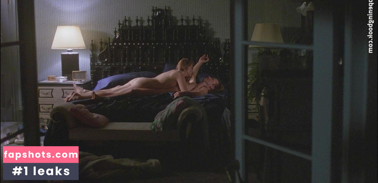 Kathleen Turner gallery photo #38