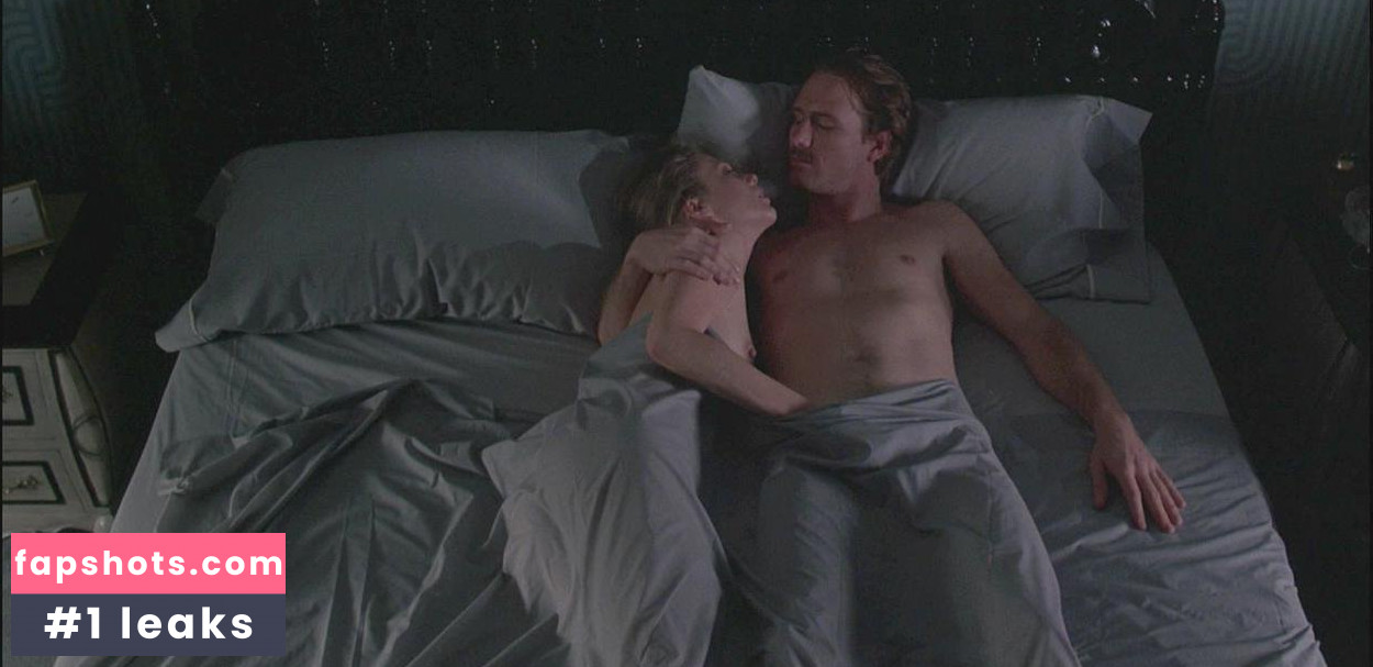 Kathleen Turner gallery photo #63