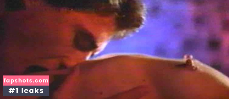 Kathleen Turner gallery photo #70