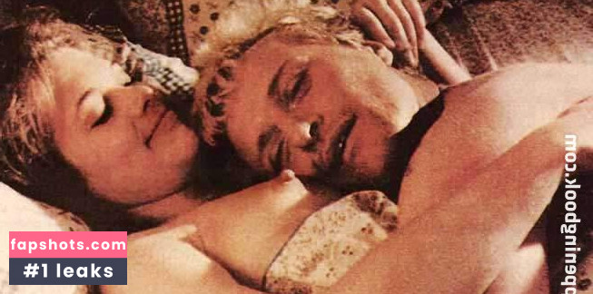 Kathleen Turner gallery photo #72