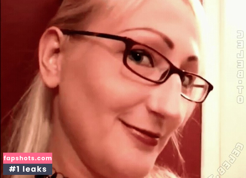 Kathleen White gallery photo #32