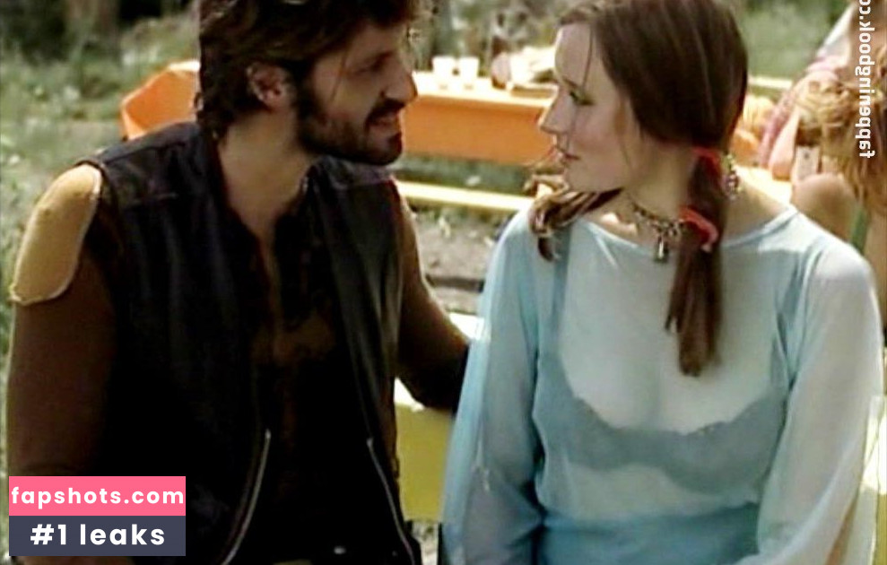 Kathrin Kühnel gallery photo #13