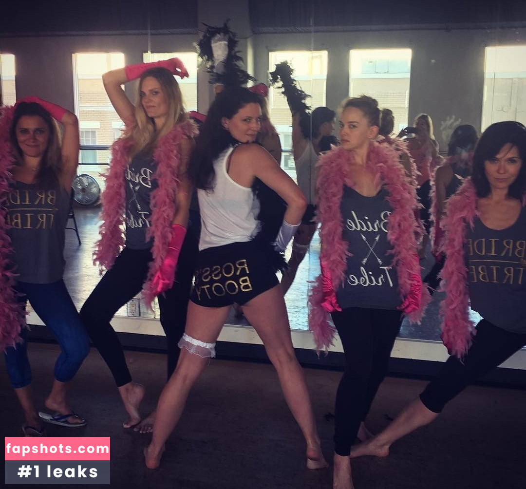 Kathryn Aselton gallery photo #40