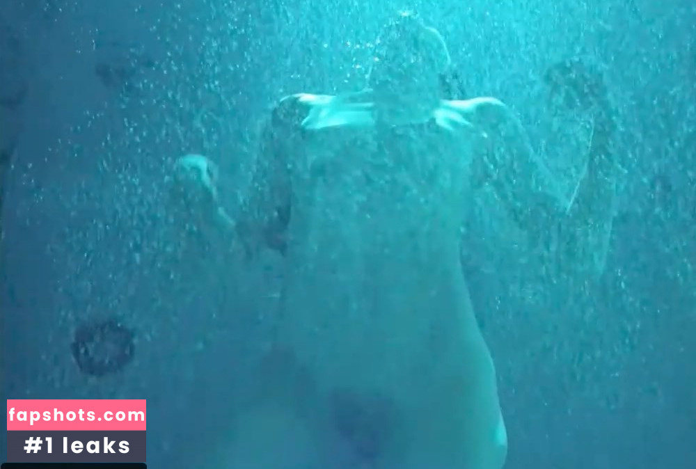 Kathryn Hahn Nude Leaks OnlyFans Photos #33 - LeakJerk