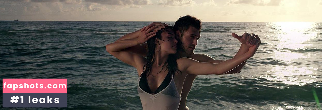 Kathryn McCormick gallery photo #4