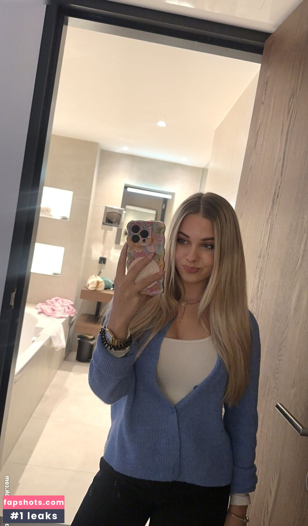 Kati.Ktr Nude Leaks OnlyFans Photos #16 - LeakJerk