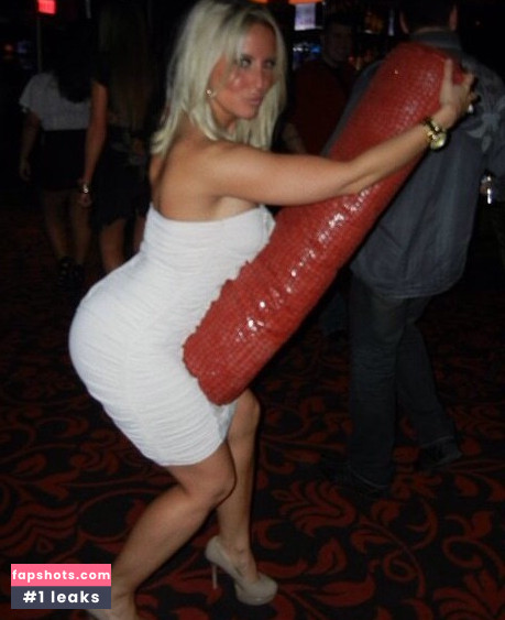 Katie Allen gallery photo #20