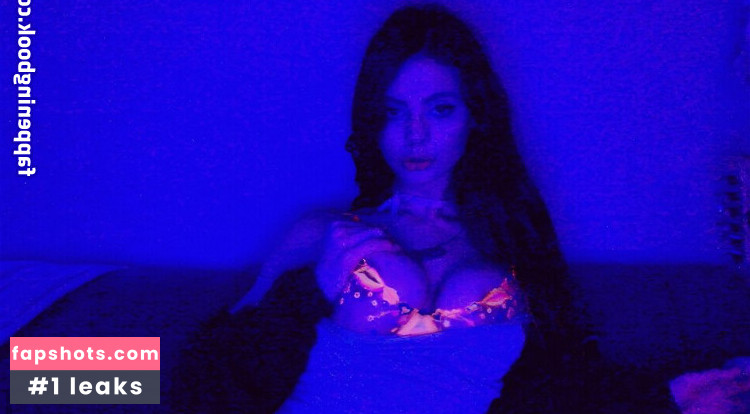 Katie Bell gallery photo #44