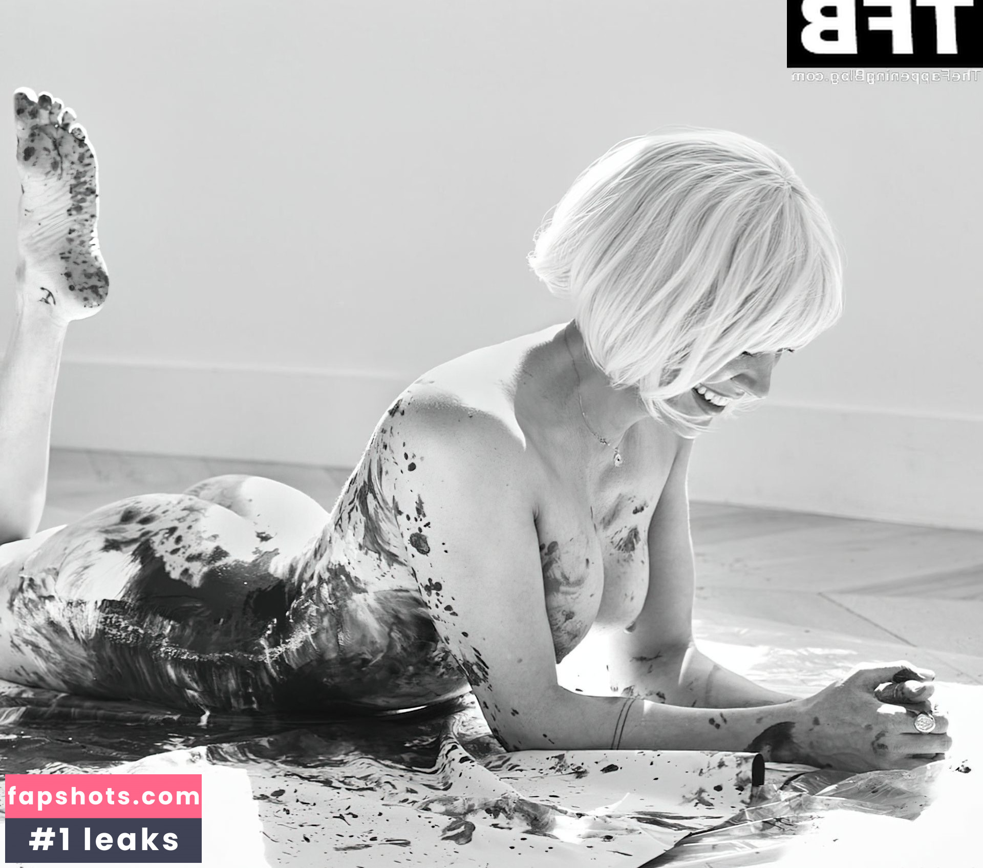 Katie Cassidy gallery photo #132