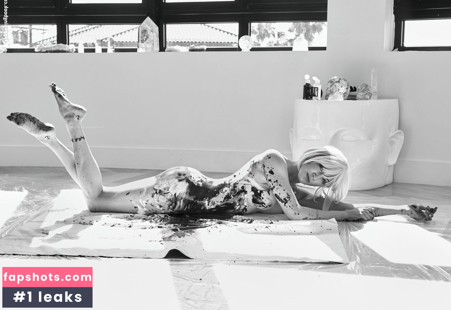 Katie Cassidy gallery photo #138