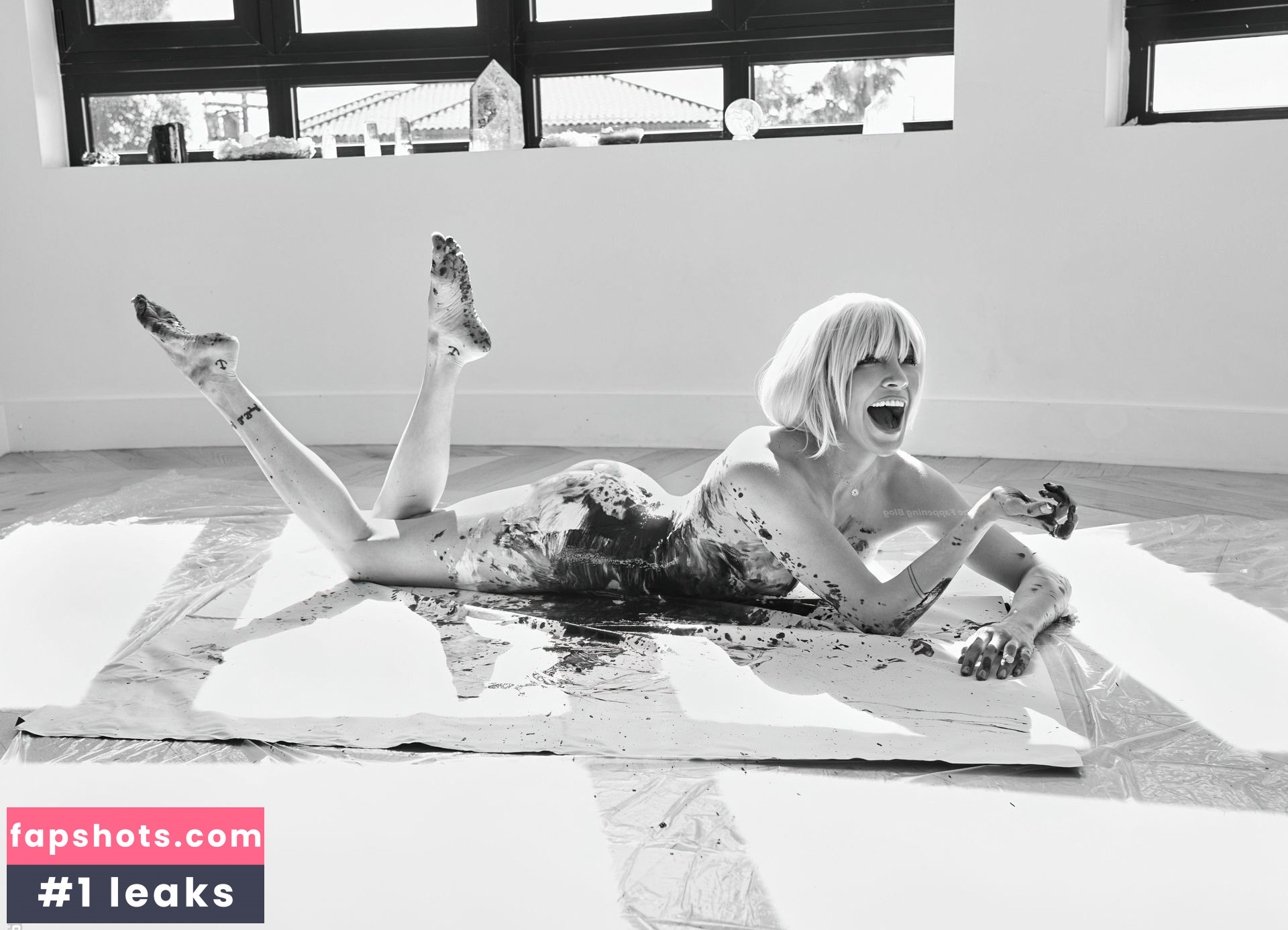 Katie Cassidy gallery photo #139