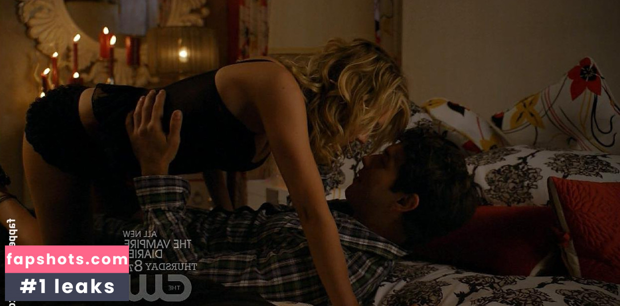 Katie Cassidy gallery photo #160