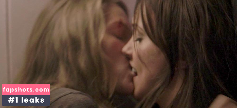 Katie Cassidy gallery photo #173