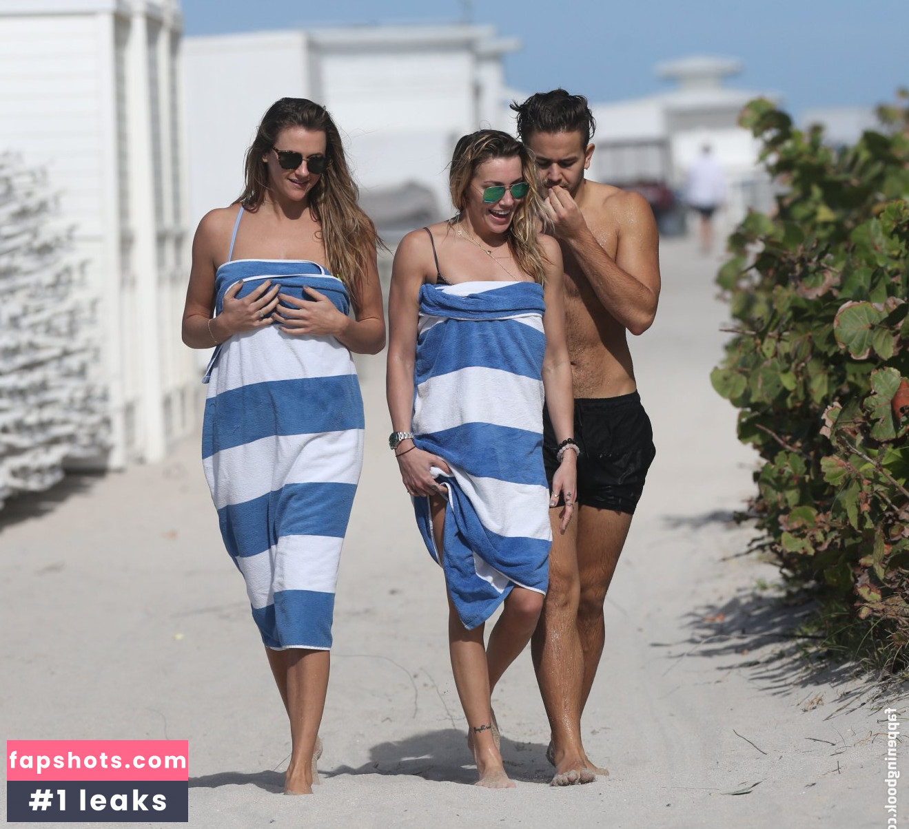 Katie Cassidy gallery photo #227