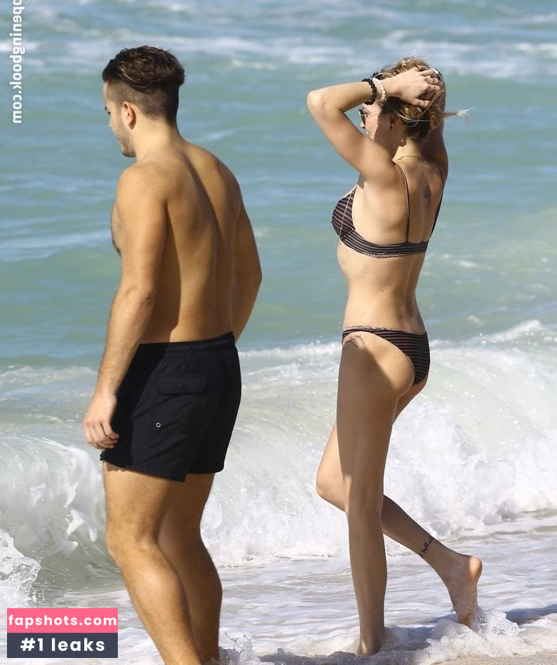 Katie Cassidy gallery photo #325