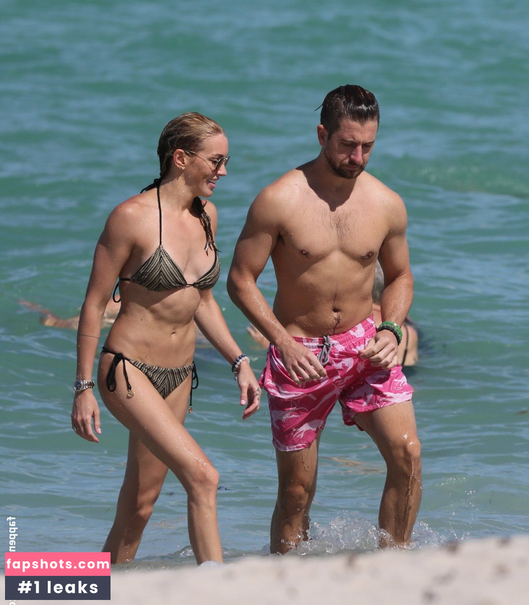 Katie Cassidy gallery photo #520