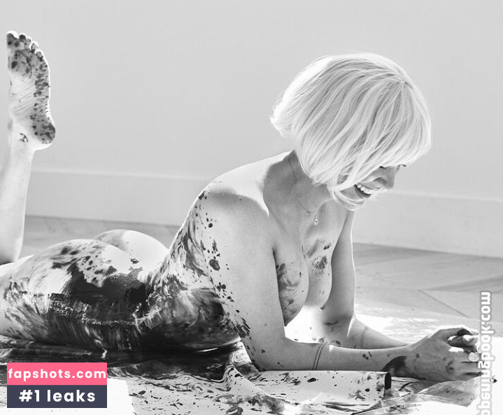 Katie Cassidy gallery photo #72