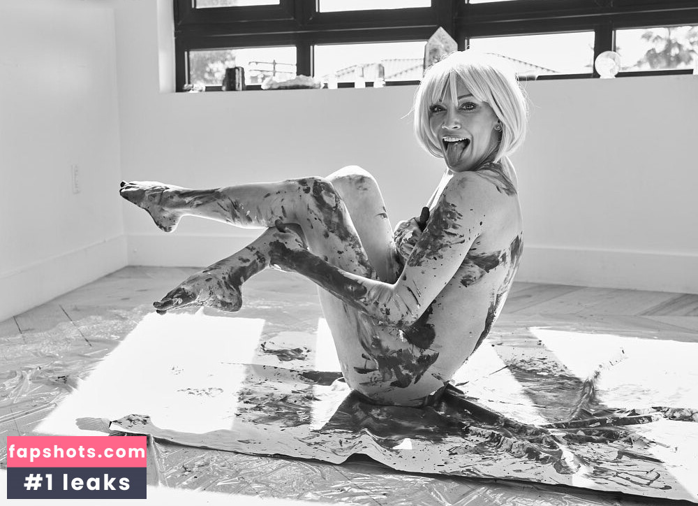 Katie Cassidy gallery photo #75