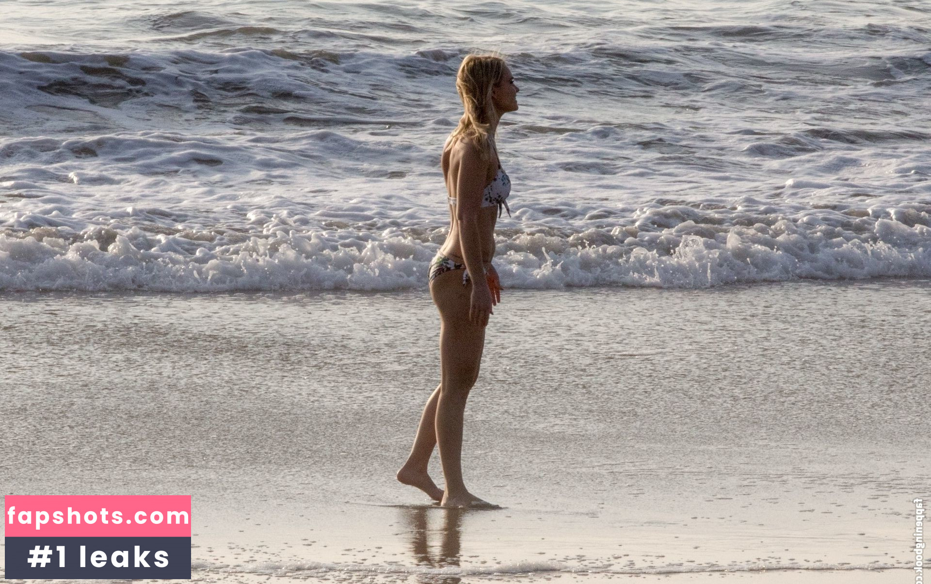 Katie Cherry gallery photo #12