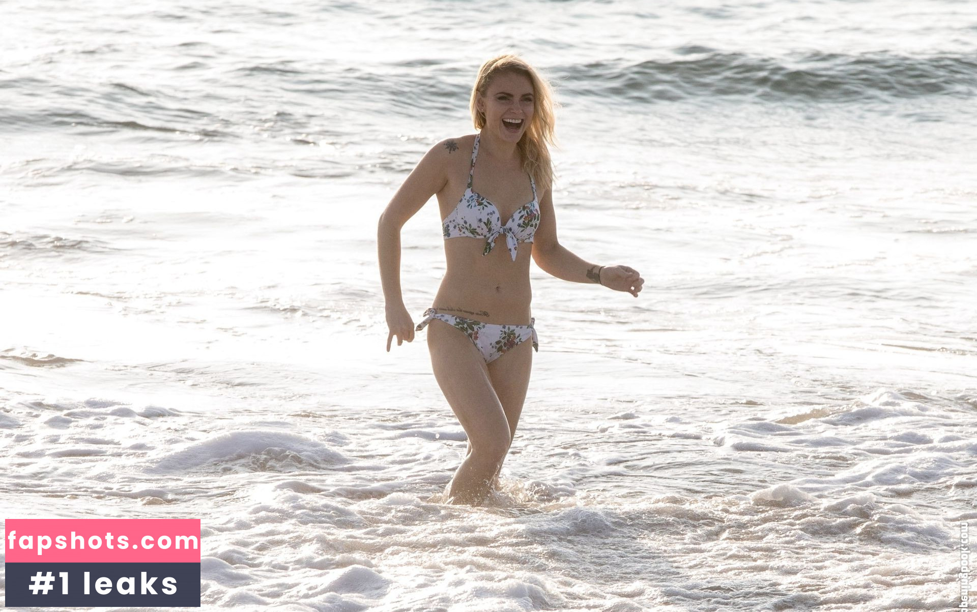 Katie Cherry gallery photo #19