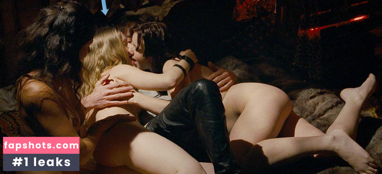 Katie Derry gallery photo #43