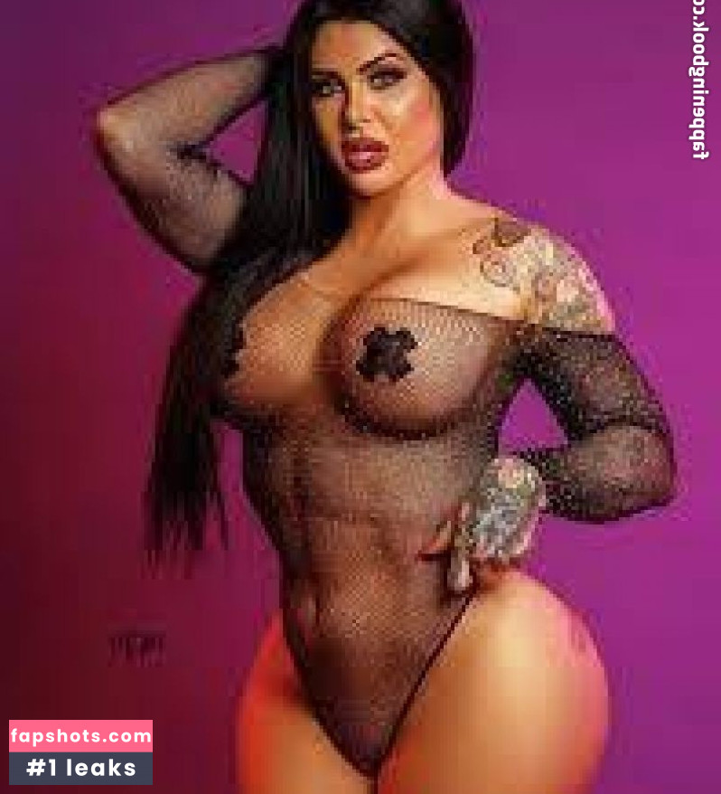 Katie Forbes gallery photo #23