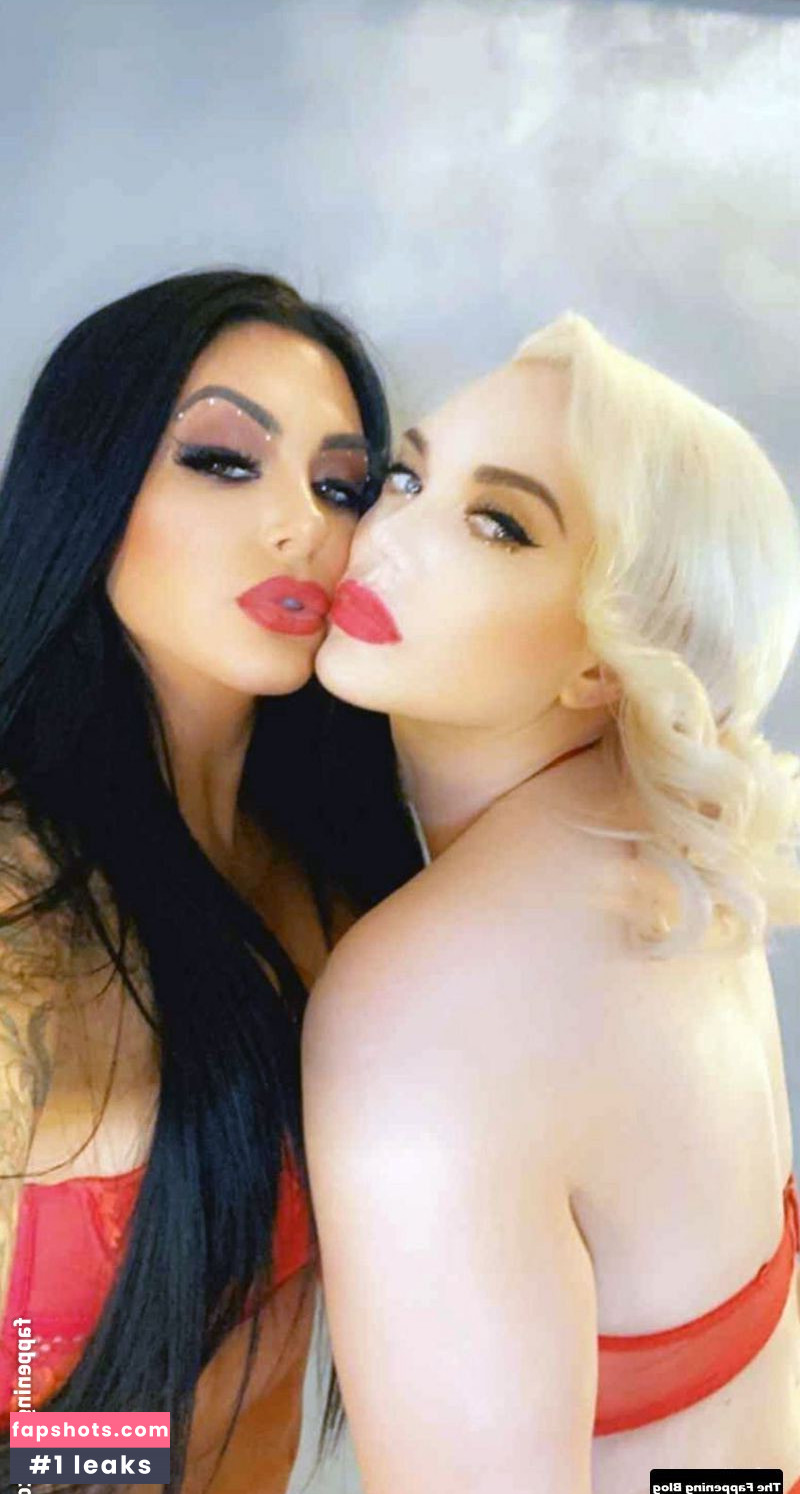 Katie Forbes gallery photo #40