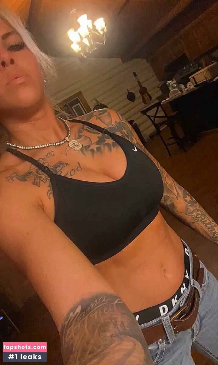 Katie Noel gallery photo #16