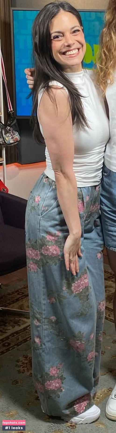 Katie Nolan gallery photo #2