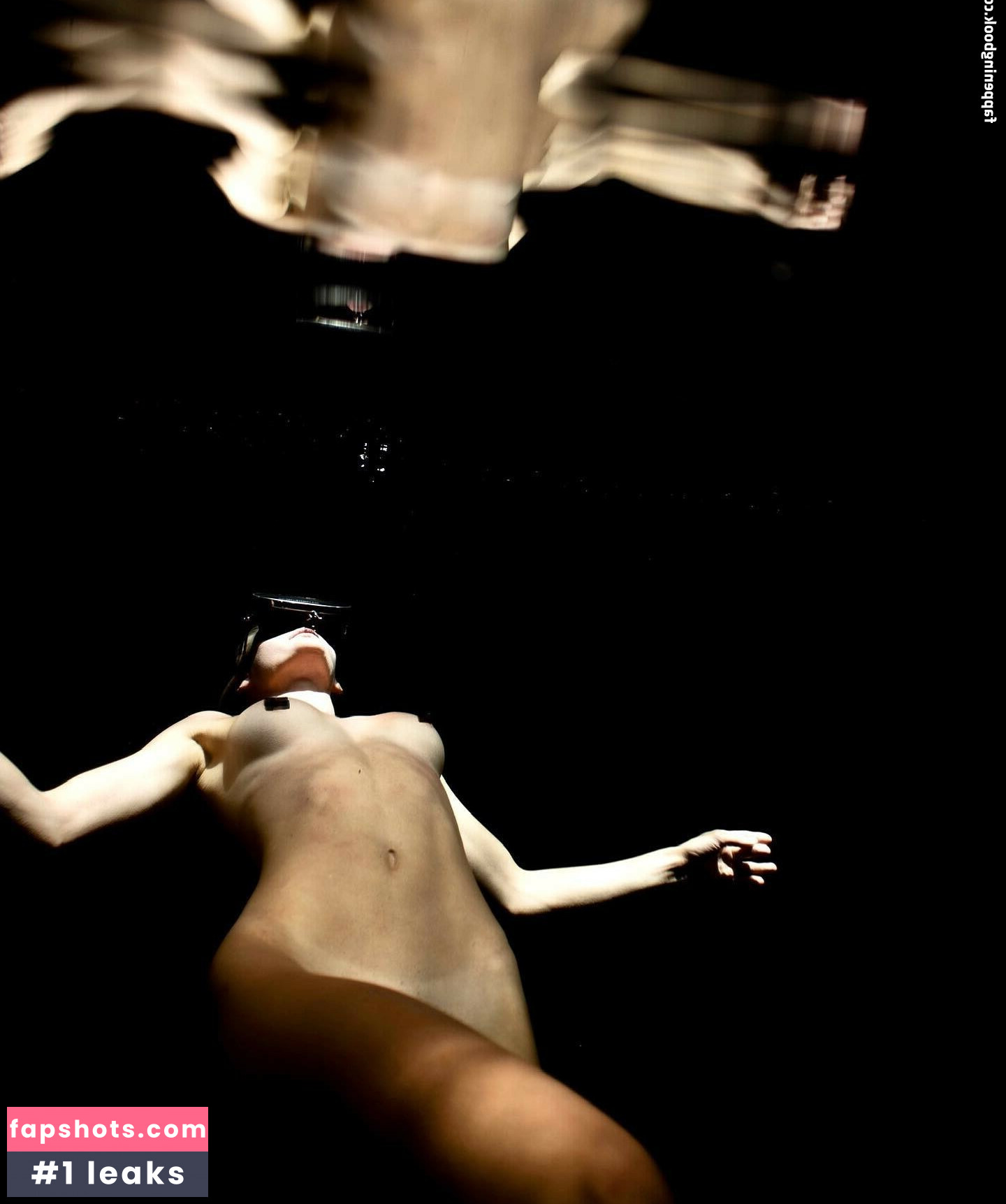 Katie Pentz gallery photo #44