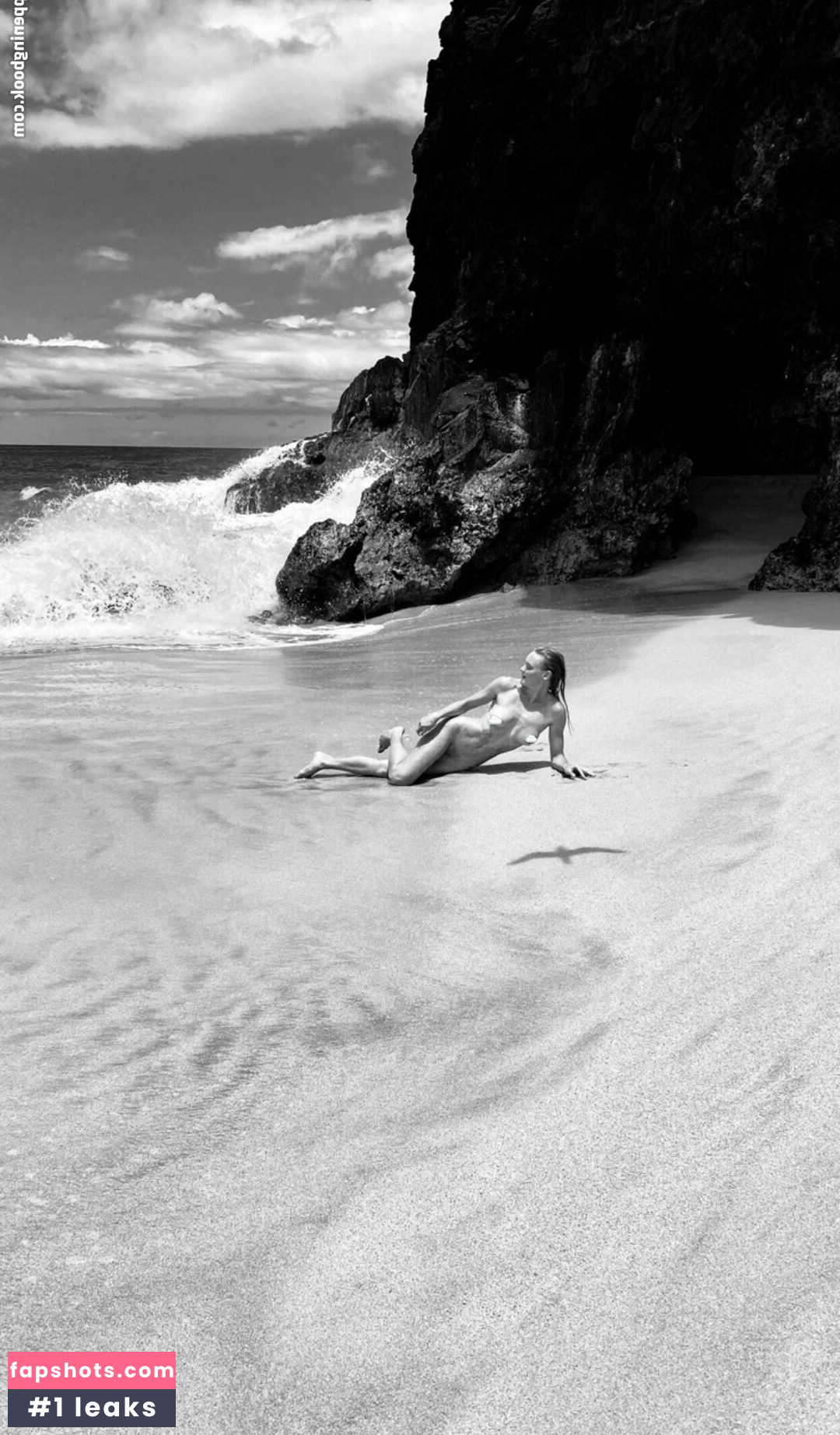 Katie Pentz gallery photo #46