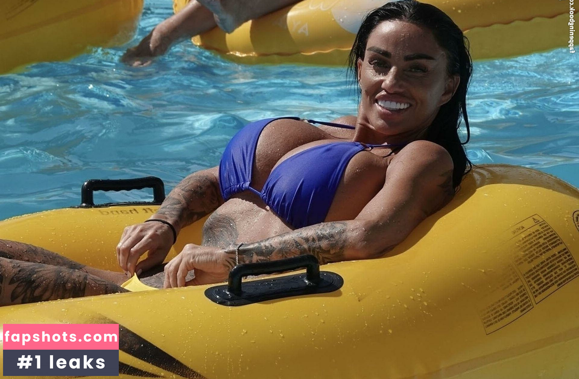 Katie Price gallery photo #19