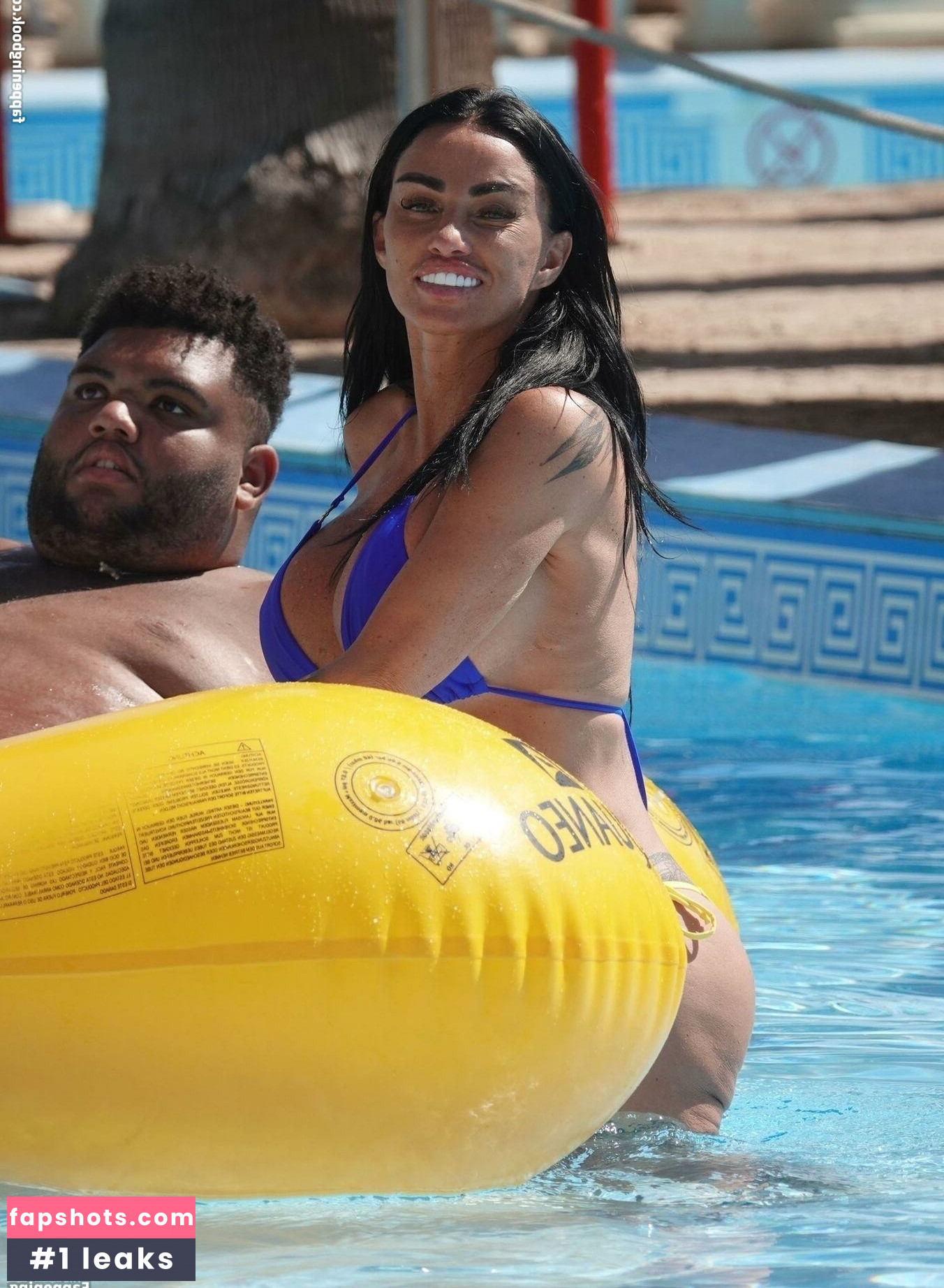 Katie Price gallery photo #50