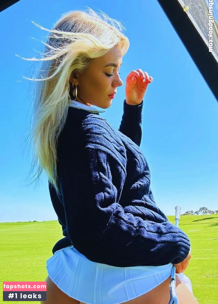 Katie Sigm gallery photo #17