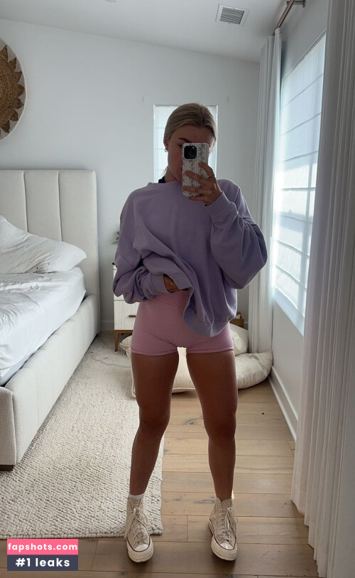 Katie Sigmond gallery photo #137