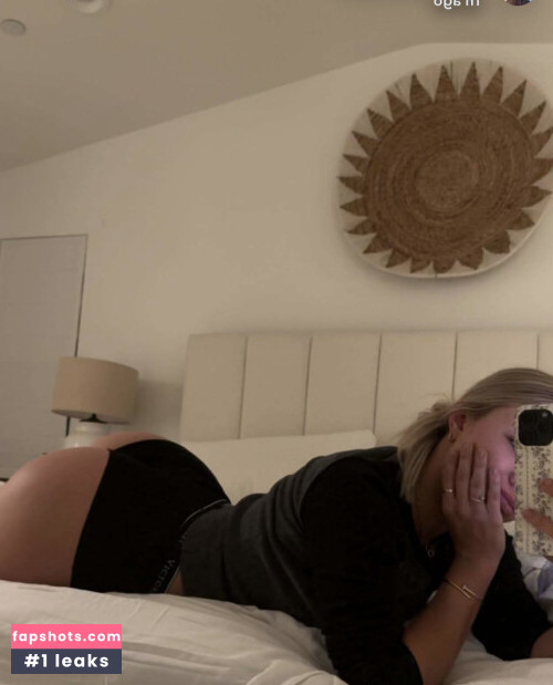 Katie Sigmond gallery photo #141