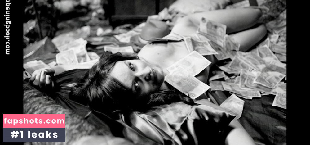 Katie Wall gallery photo #2