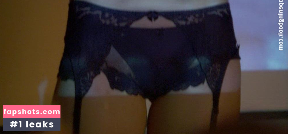 Katie Wall gallery photo #16