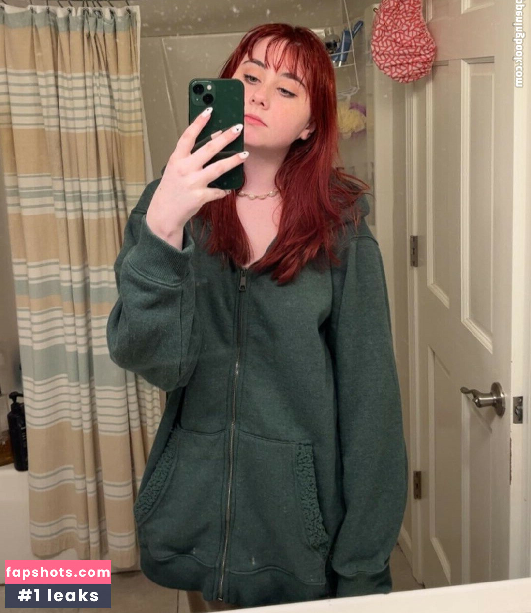 Katiebuggyboo gallery photo #6