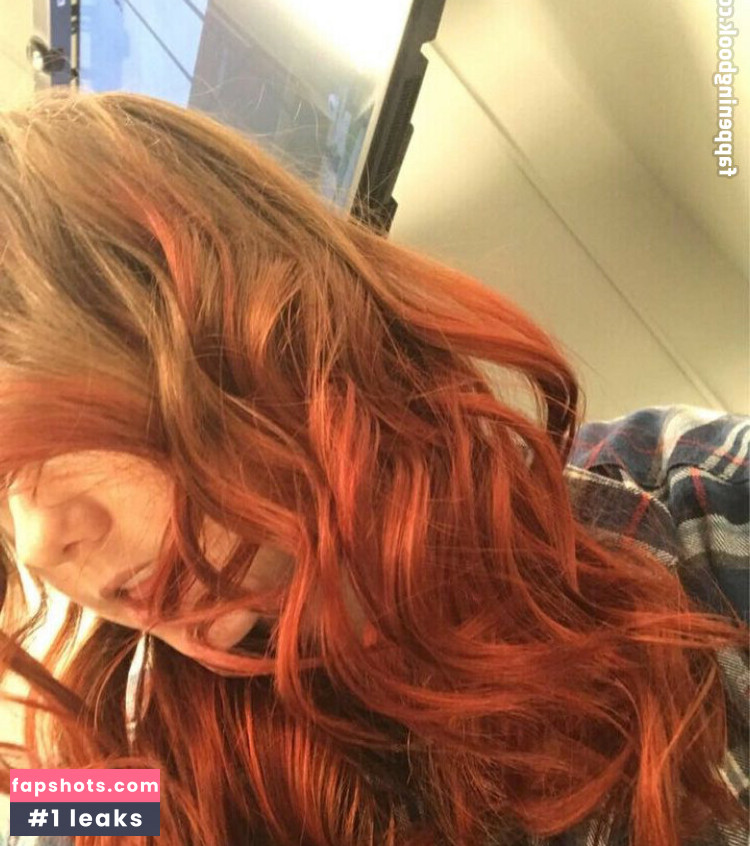 Katiebuggyboo gallery photo #7