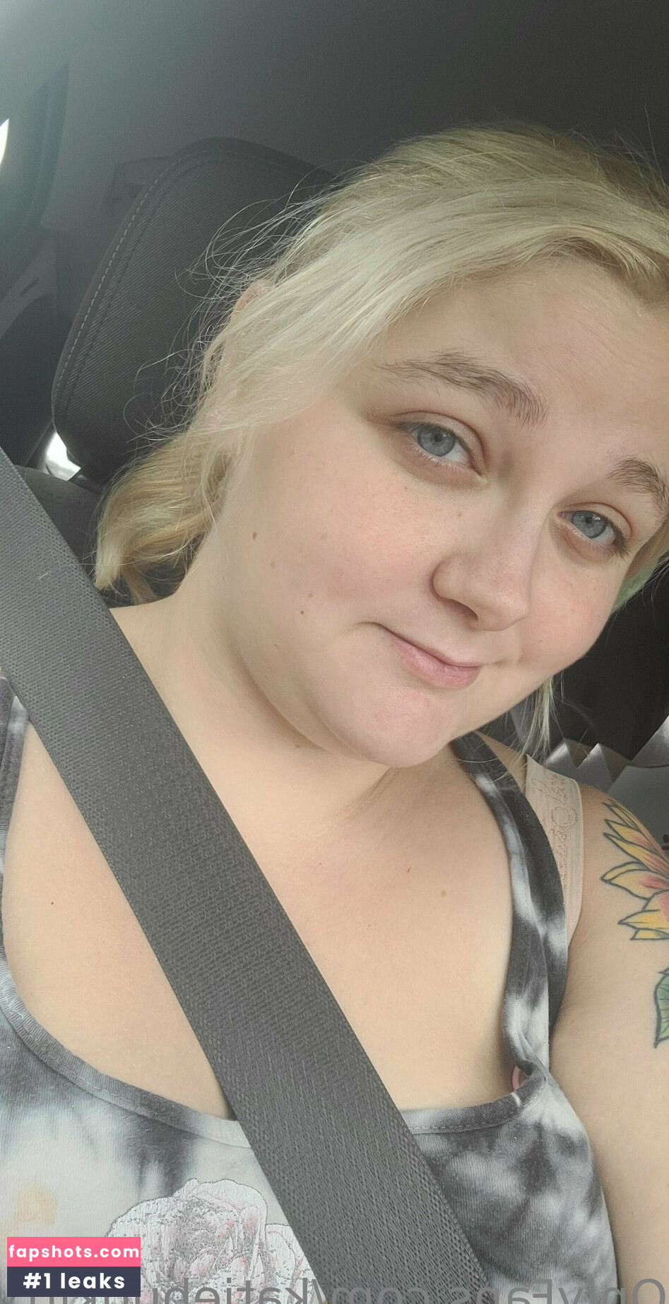 katiebugkitty122 gallery photo #14