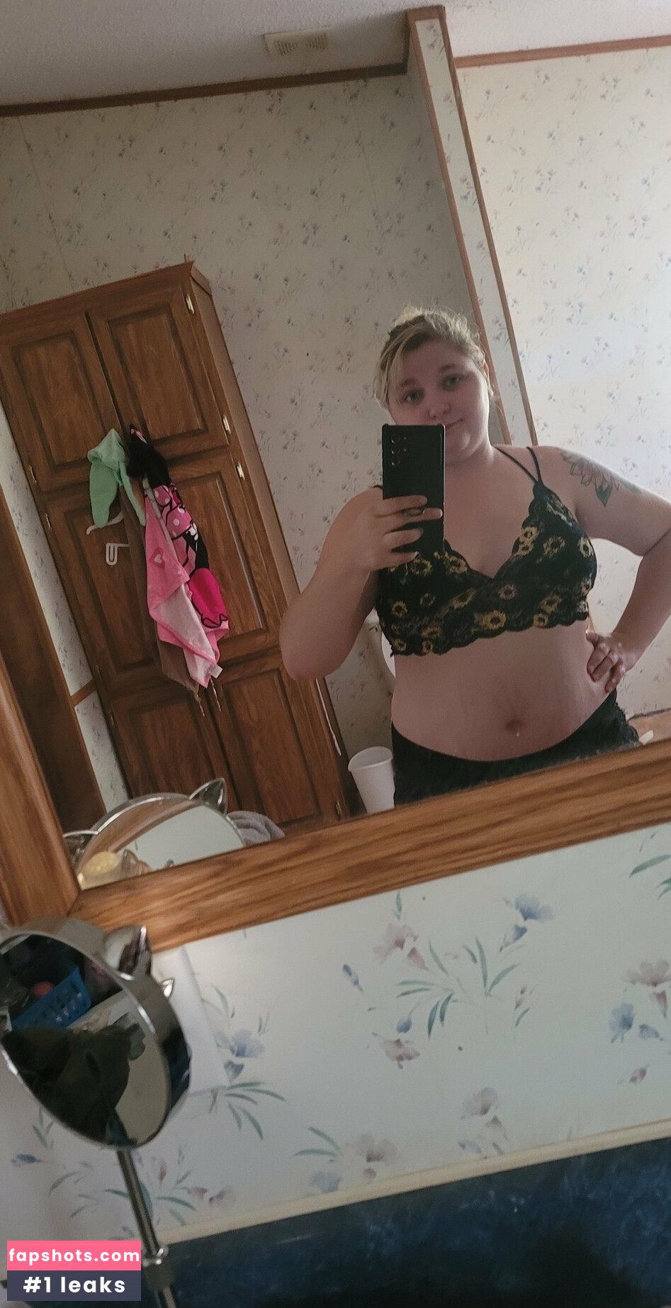 katiebugkitty122 gallery photo #7