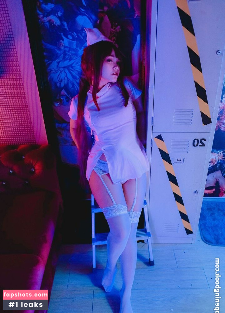 KatieCakey gallery photo #36