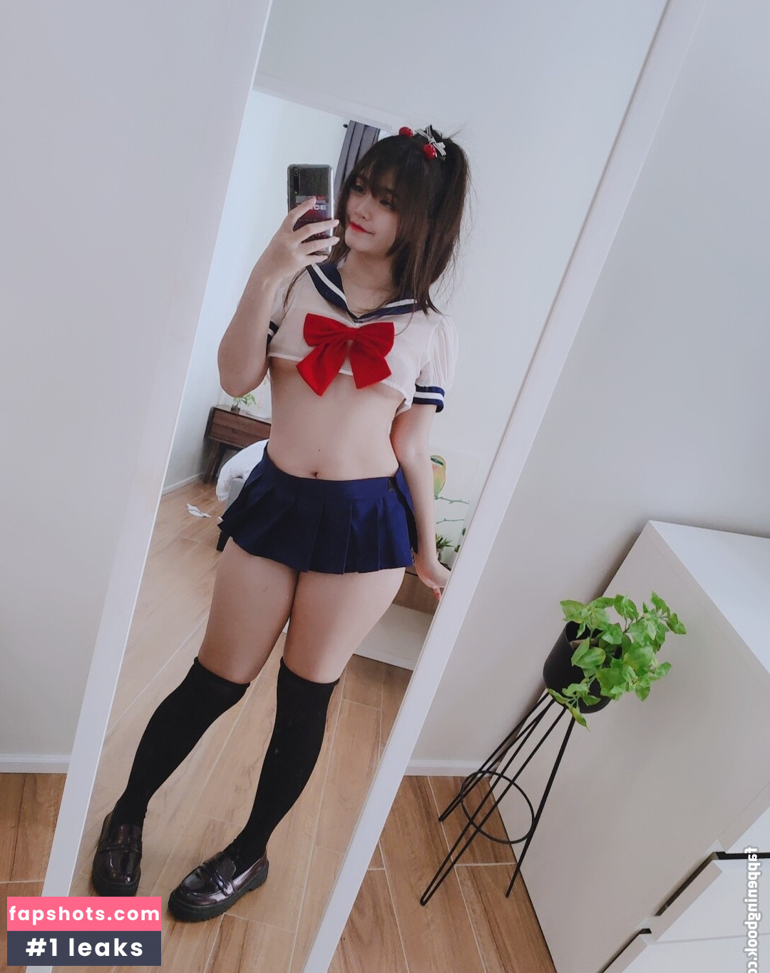 KatieCakey gallery photo #43