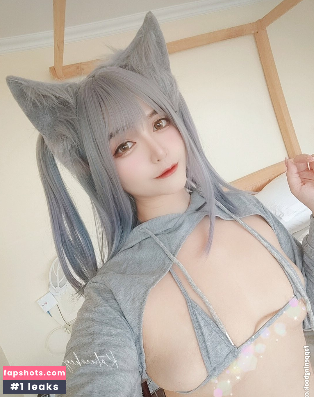 KatieCakey gallery photo #55