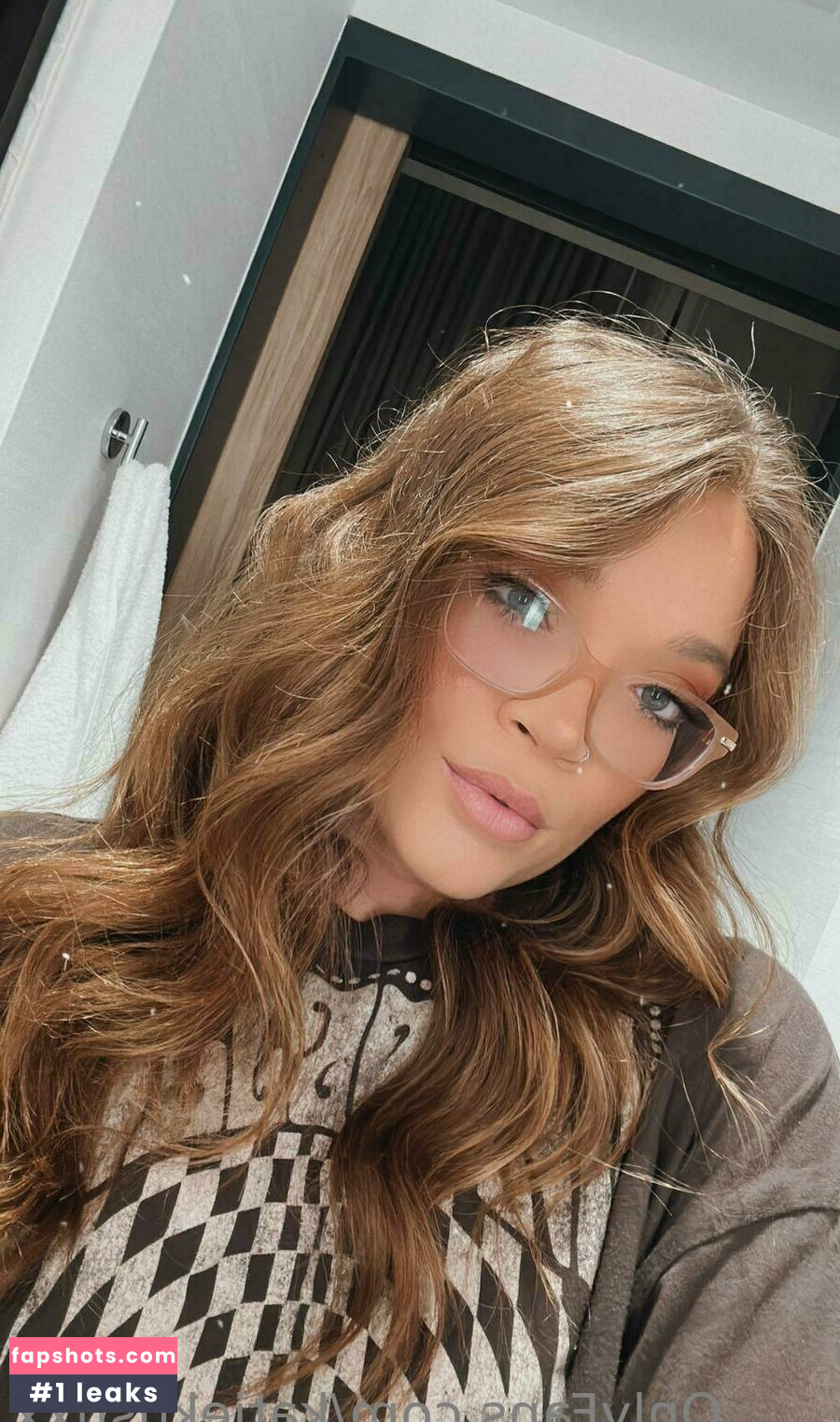 katiekushxx gallery photo #26