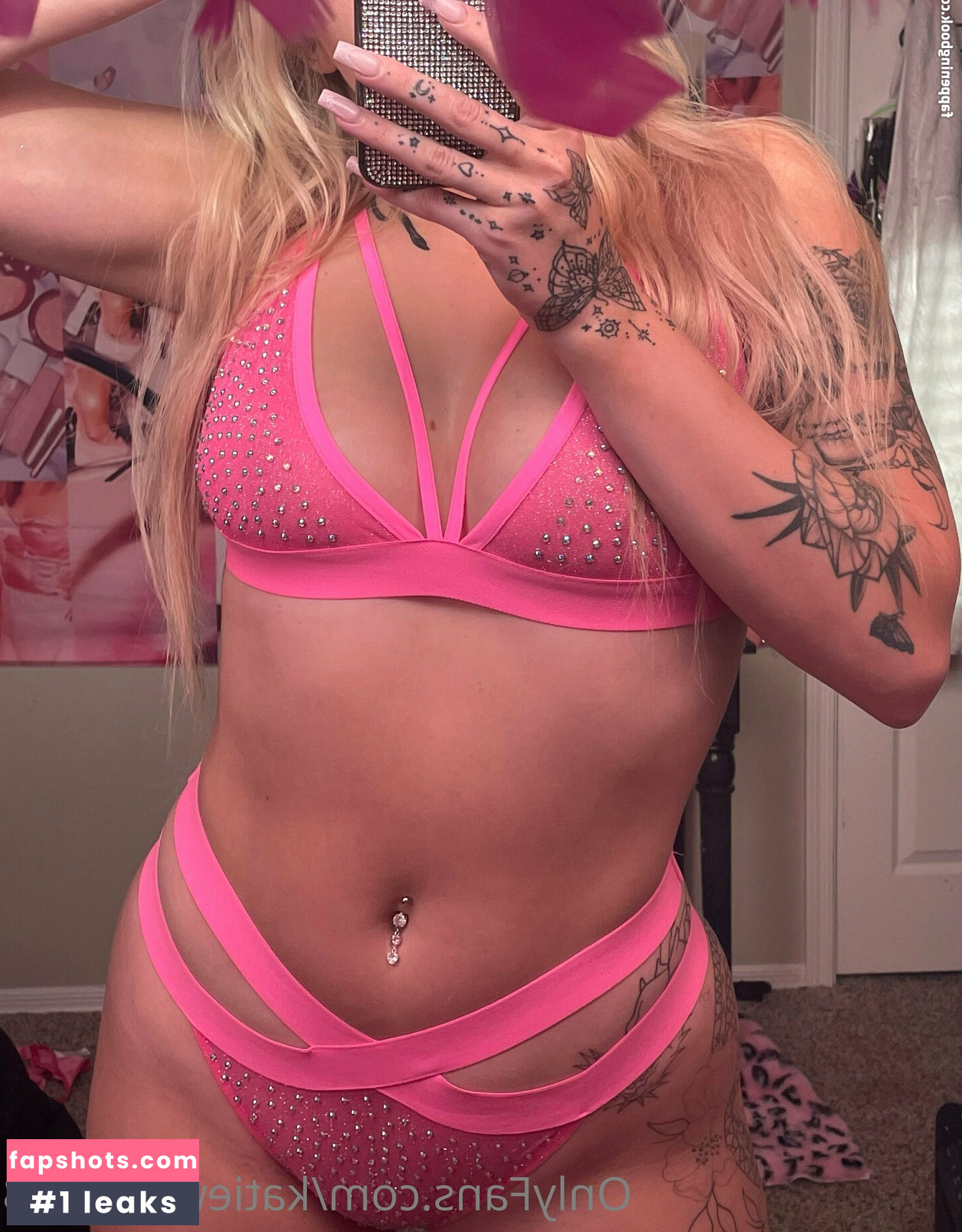 katiewarren18 Nude Leaks OnlyFans Photos #19 - LeakJerk